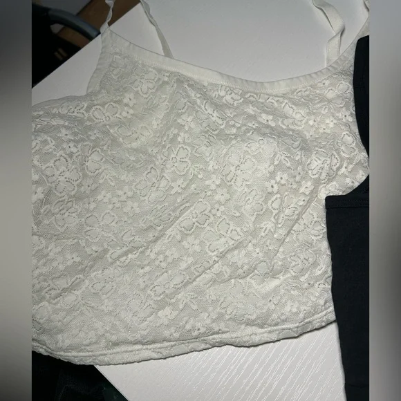 LAST CHANCE! 
Set of 2 Old Navy Bralettes – White Lace & Black Knit – Size 2X - Picture 4 of 9